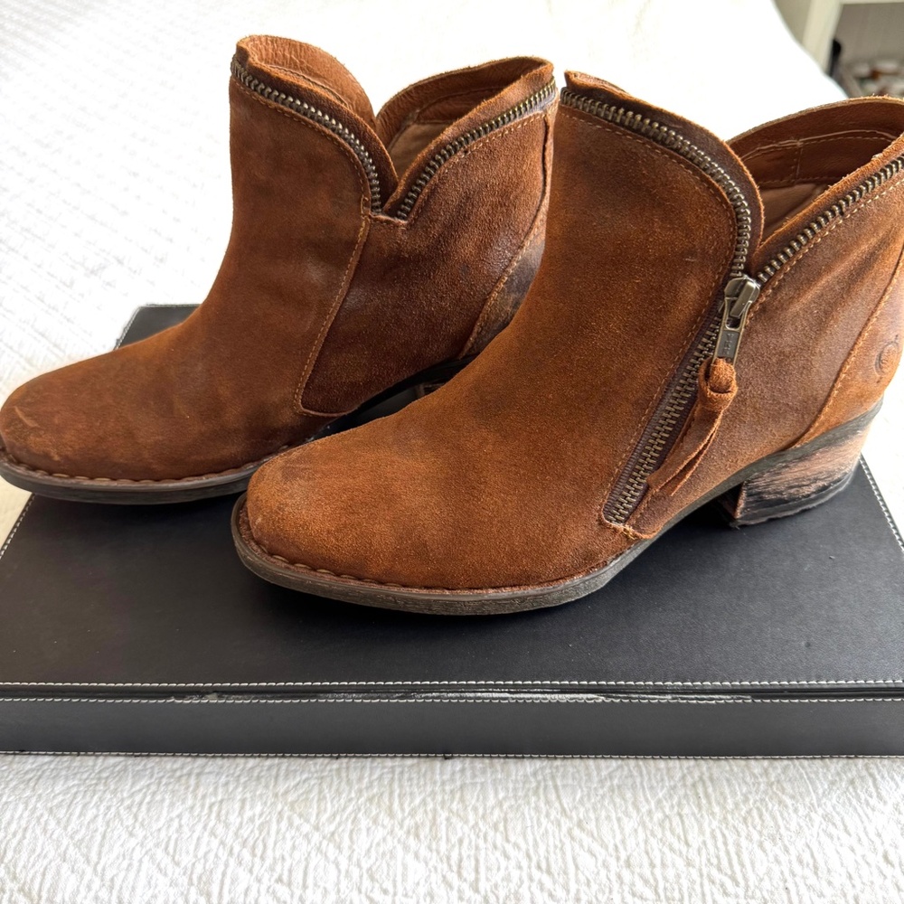 Born Montoro Distressed Moto booties